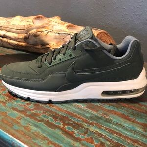 Men’s Nike Airmax